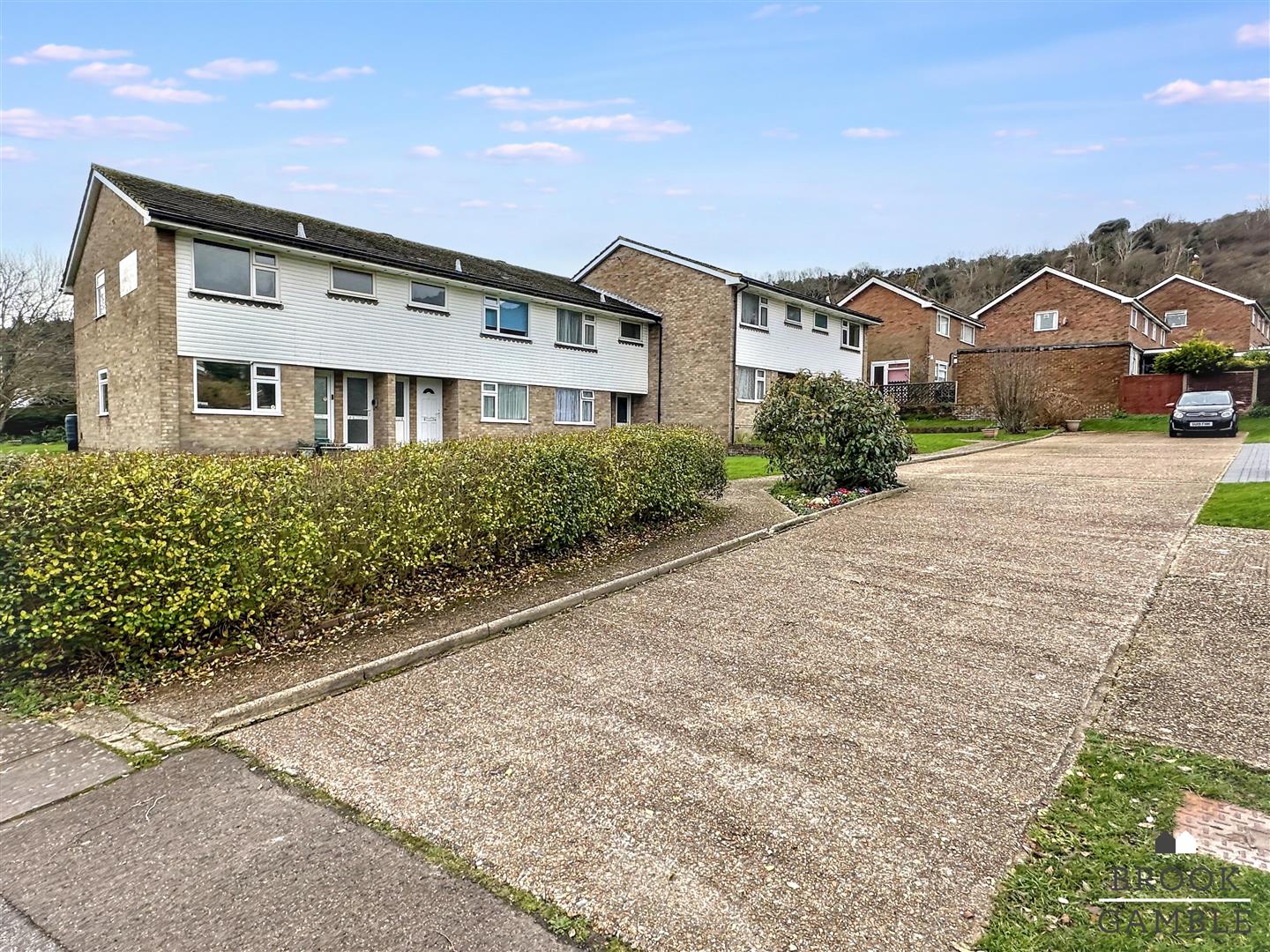 1 Bedroom Flat. Filching Road in Eastbourne, East Sussex 17